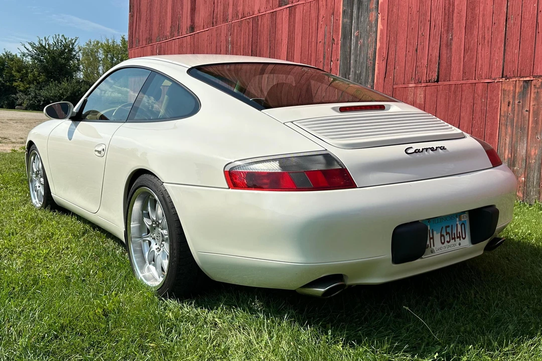 2001 Porsche 996 Carrera - Image 4 of 31