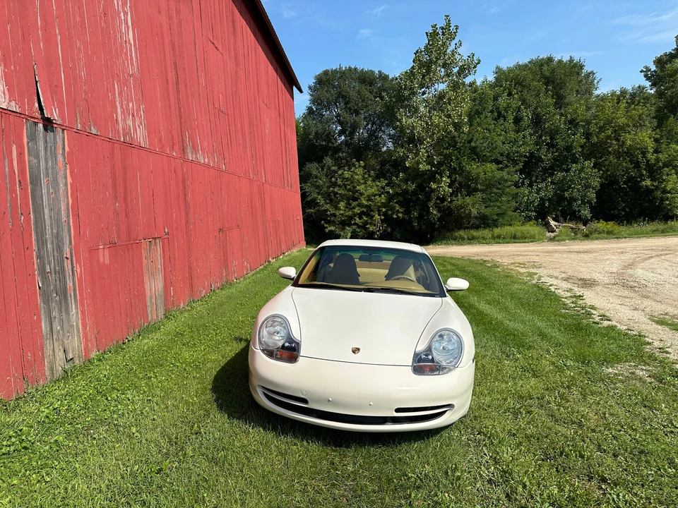 2001 Porsche 996 Carrera - Image 7 of 31