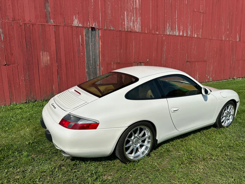 2001 Porsche 996 Carrera - Image 24 of 31