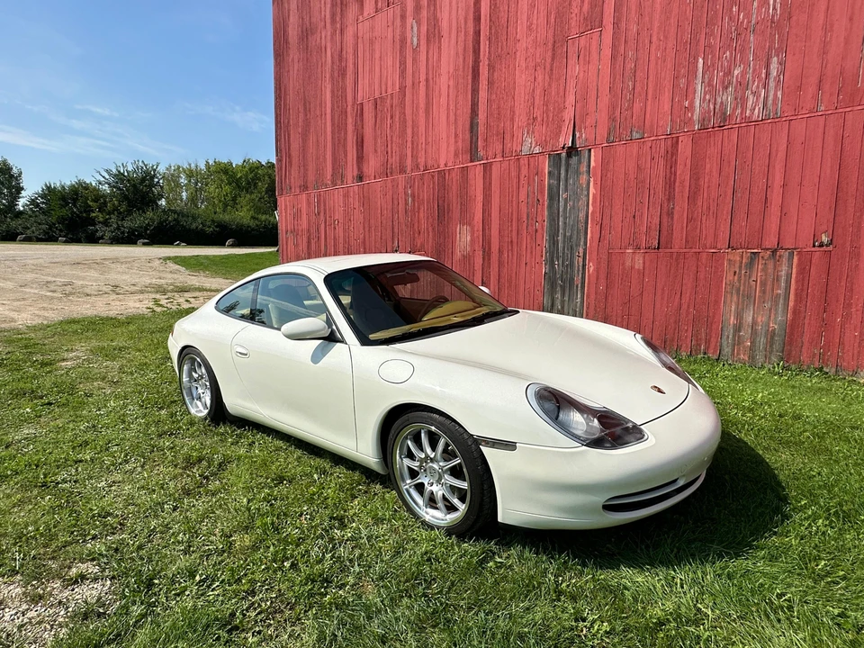 2001 Porsche 996 Carrera - Image 30 of 31
