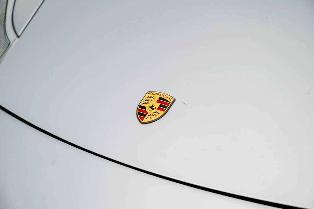 2001 Porsche 996 Carrera - Image 12 of 31