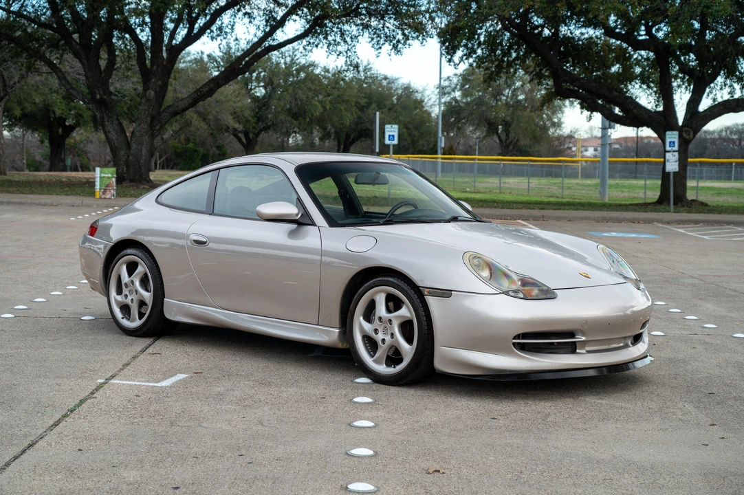 2001 Porsche 996 Carrera - Image 10 of 31