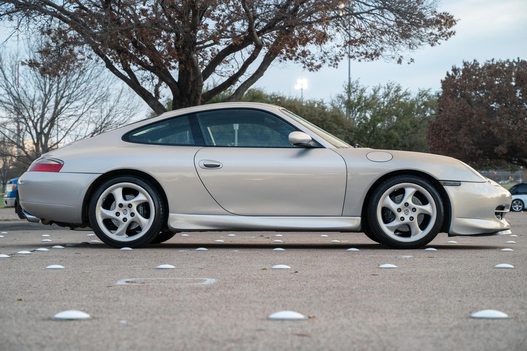 2001 Porsche 996 Carrera - Image 3 of 31