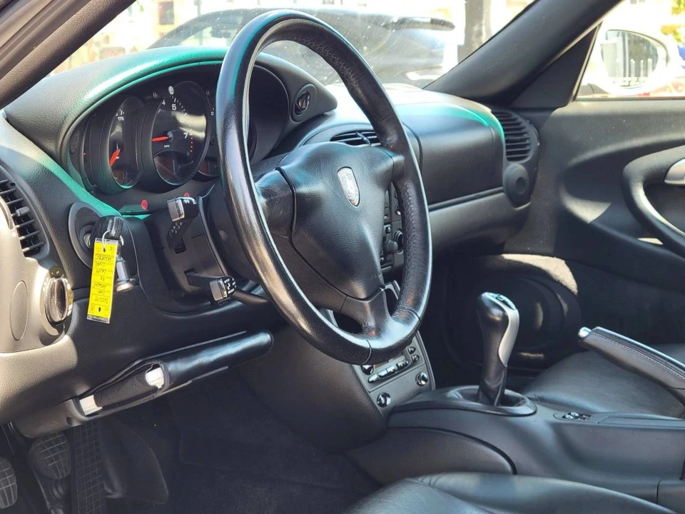 2001 Porsche 996 Carrera - Image 4 of 5