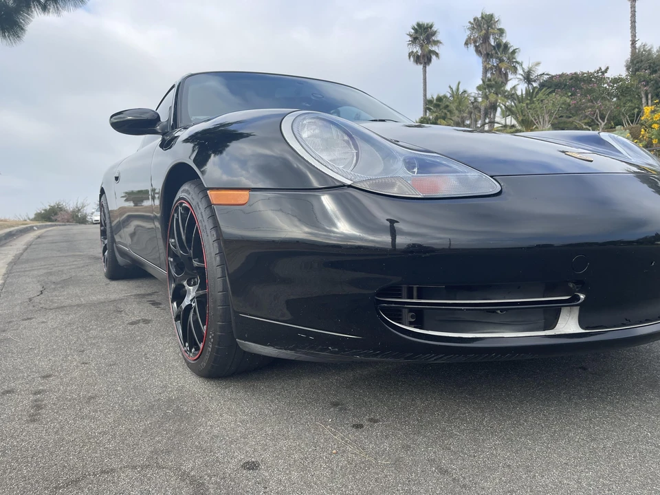 2001 Porsche 996 Carrera - Image 12 of 31