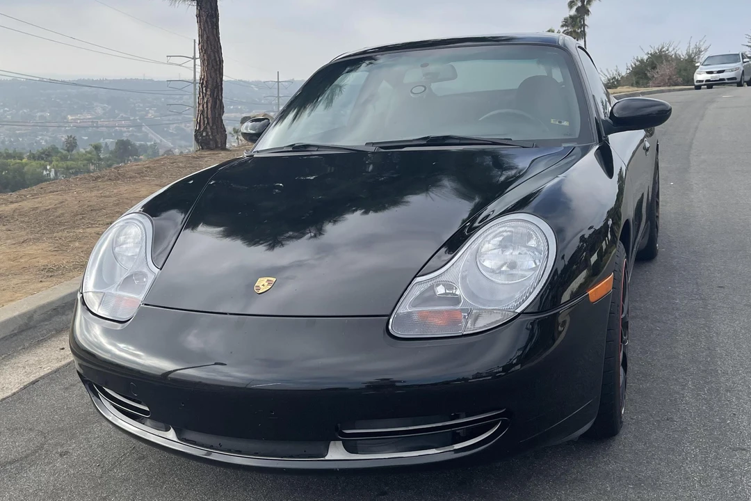2001 Porsche 996 Carrera - Image 2 of 31