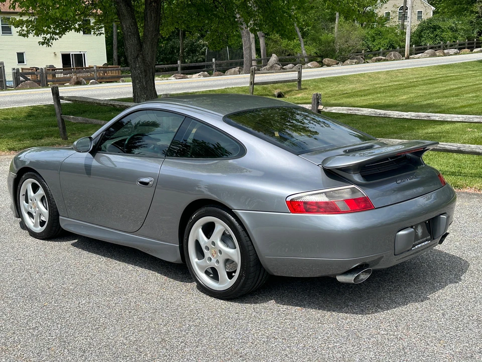 2001 Porsche 996 Carrera - Image 10 of 20