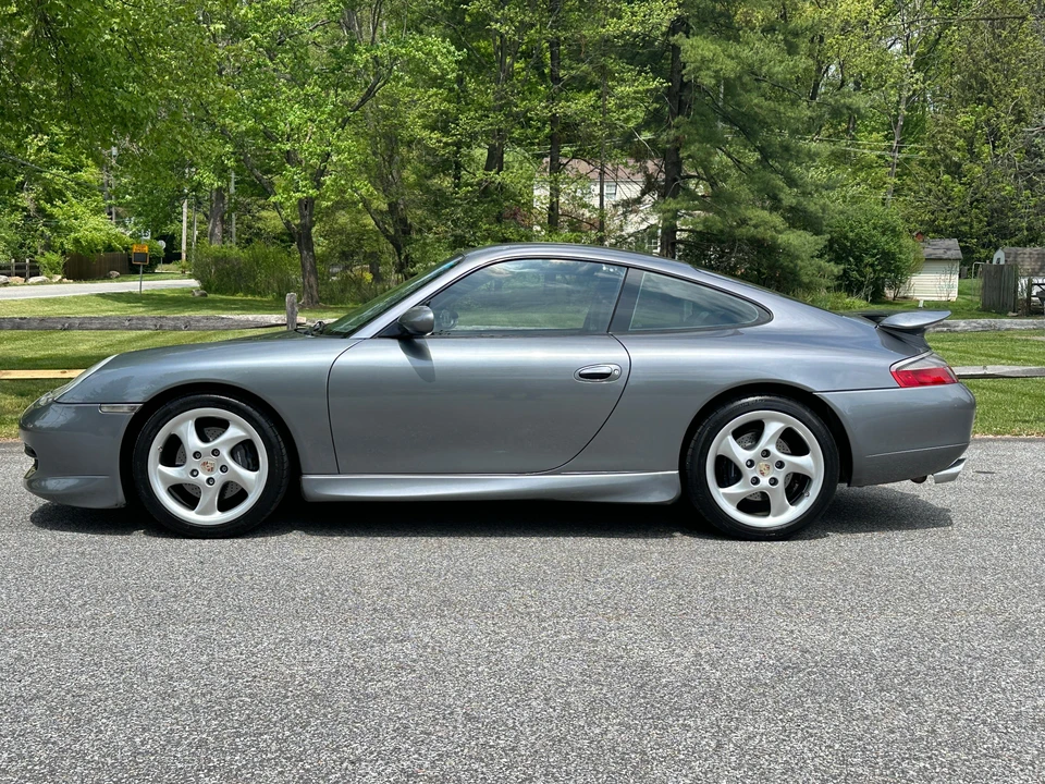 2001 Porsche 996 Carrera - Image 9 of 20