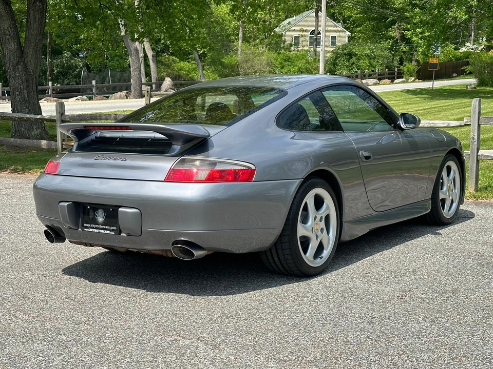 2001 Porsche 996 Carrera - Image 15 of 20