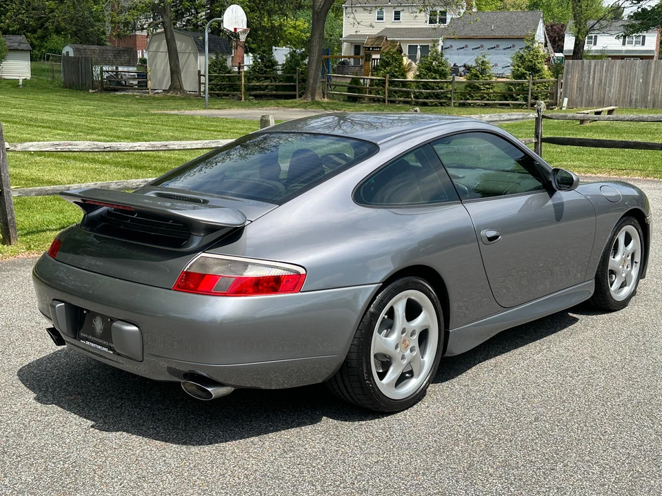 2001 Porsche 996 Carrera - Image 16 of 20
