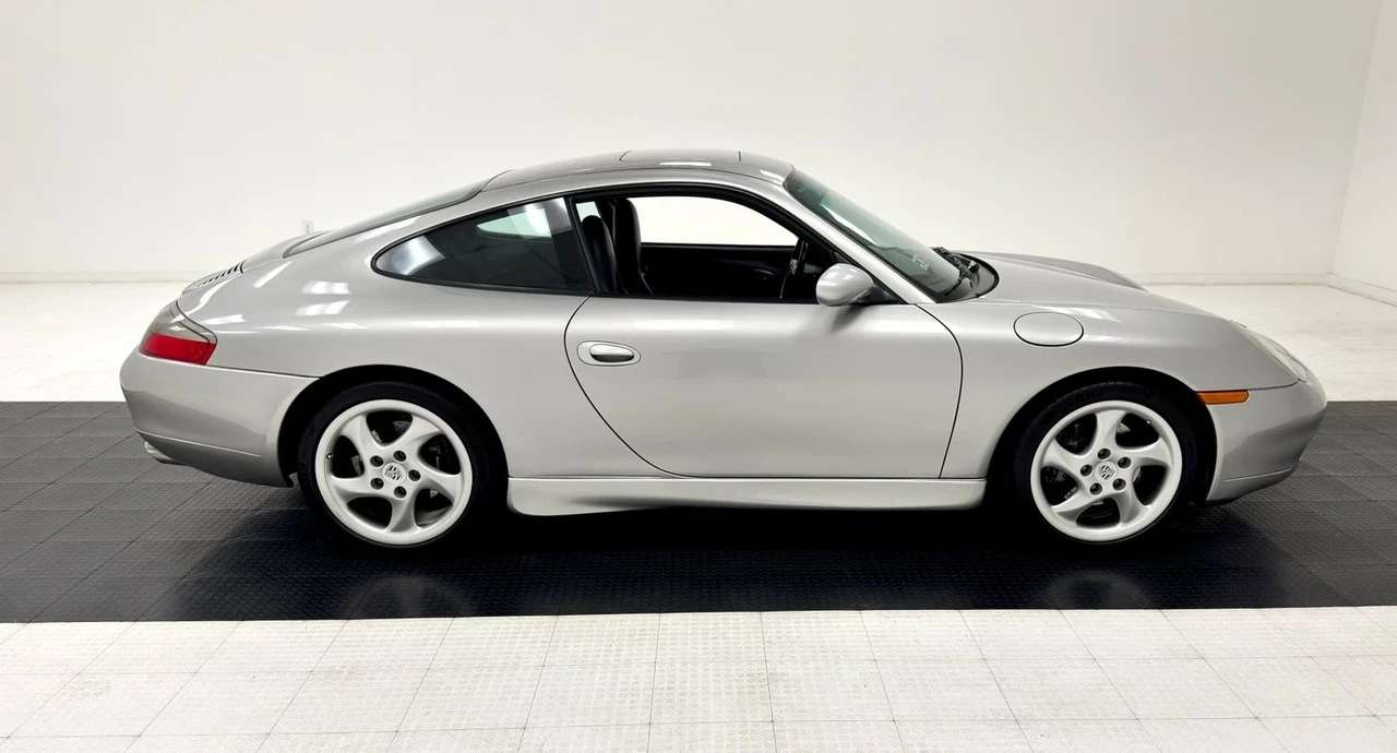 2001 Porsche 996 Carrera - Image 6 of 21
