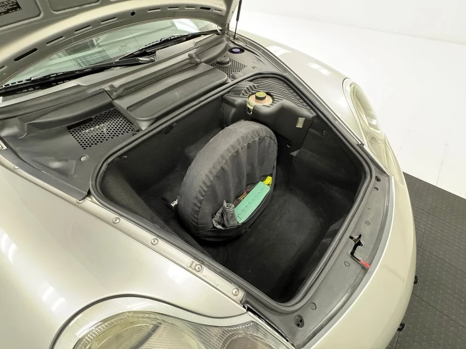 2001 Porsche 996 Carrera - Image 20 of 21