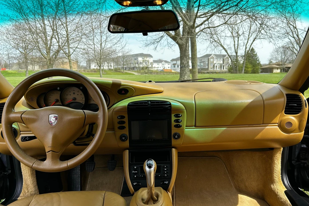 2001 Porsche 996 Carrera - Image 30 of 31