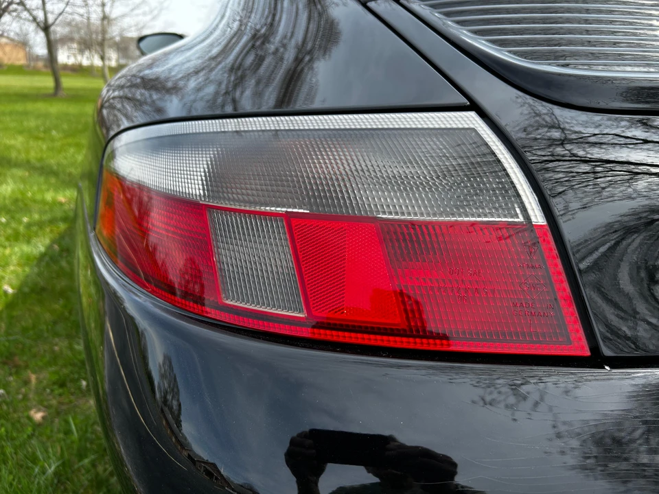 2001 Porsche 996 Carrera - Image 15 of 31