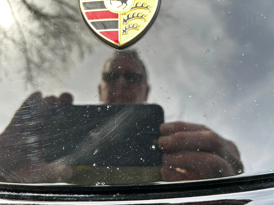 2001 Porsche 996 Carrera - Image 10 of 31