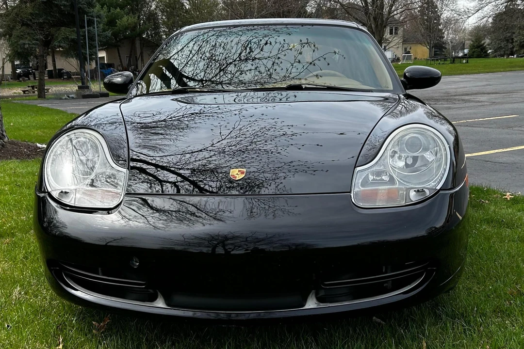 2001 Porsche 996 Carrera - Image 2 of 31