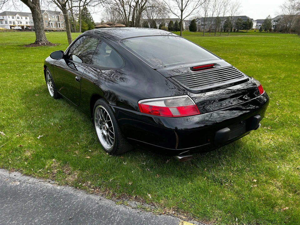 2001 Porsche 996 Carrera - Image 7 of 31