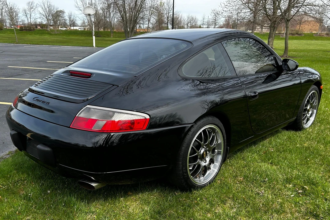 2001 Porsche 996 Carrera - Image 4 of 31