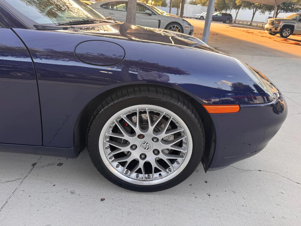 2001 Porsche 996 Carrera - Image 24 of 31