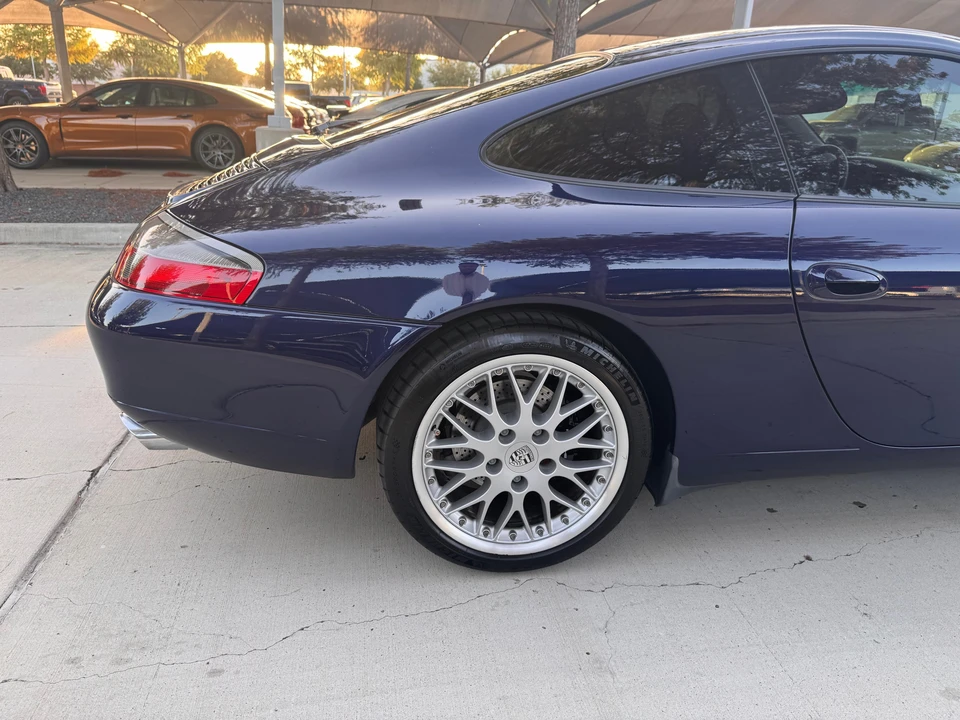 2001 Porsche 996 Carrera - Image 23 of 31