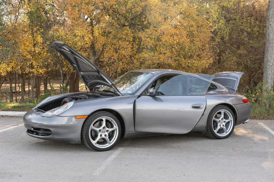 2001 Porsche 996 Carrera - Image 2 of 31