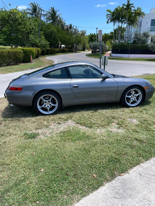 2001 Porsche 996 Carrera - Image 6 of 31