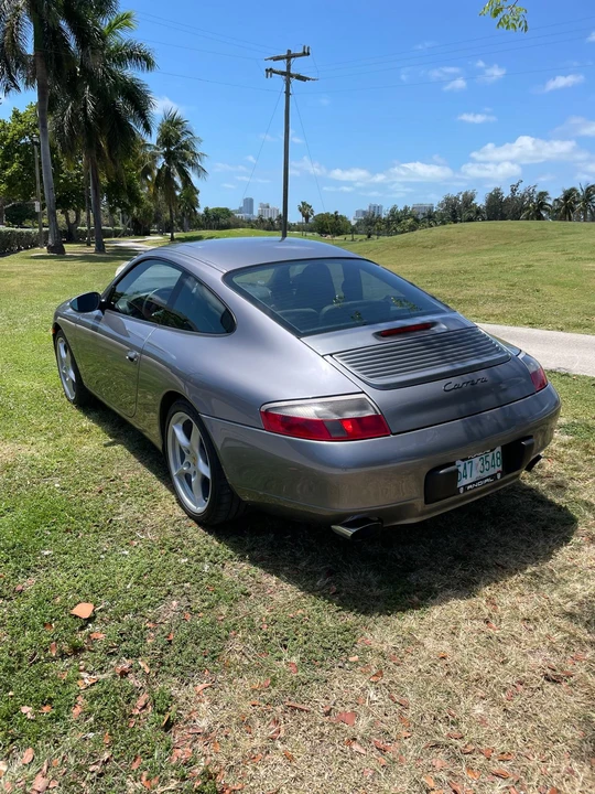 2001 Porsche 996 Carrera - Image 9 of 31