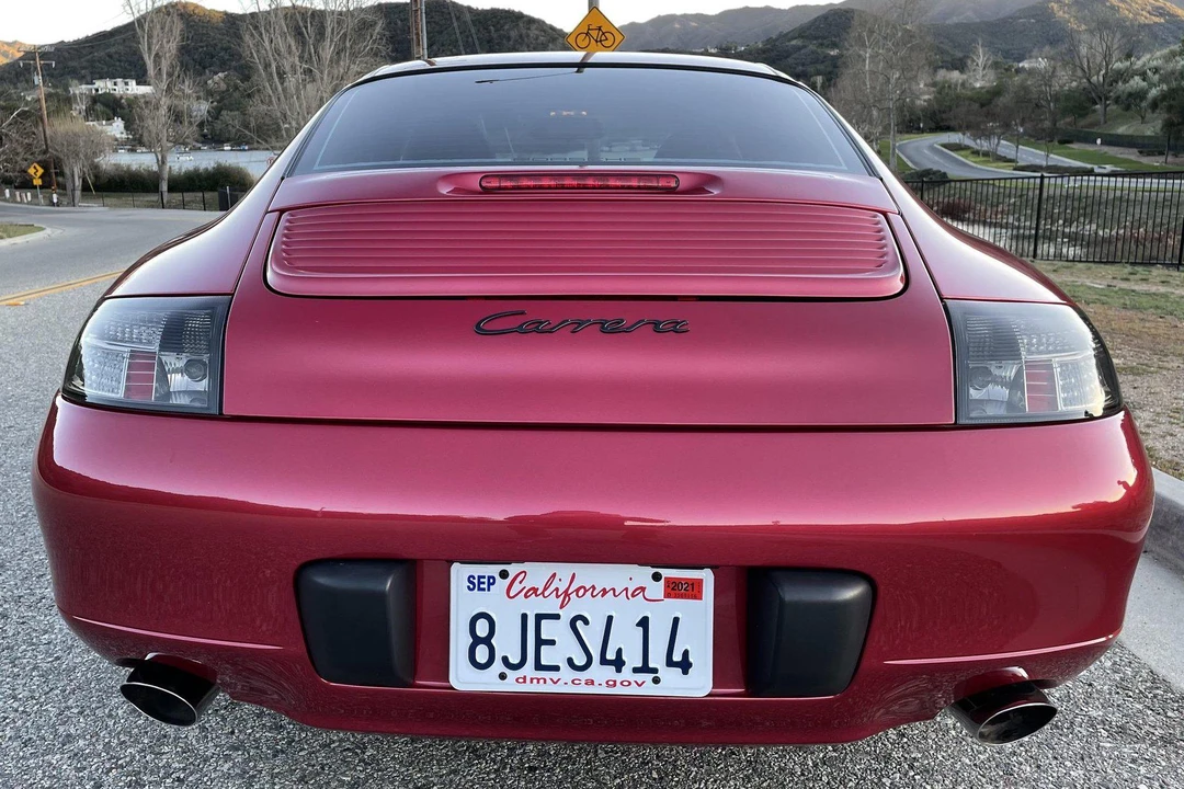 2001 Porsche 996 Carrera - Image 5 of 31