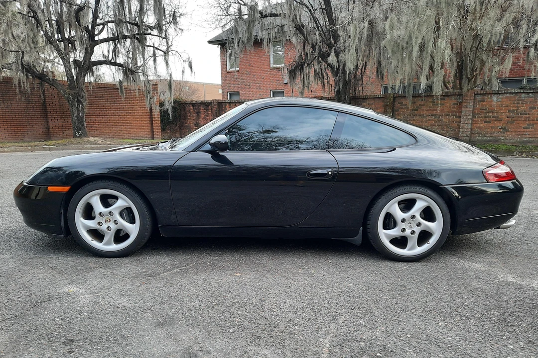 2001 Porsche 996 Carrera - Image 3 of 31