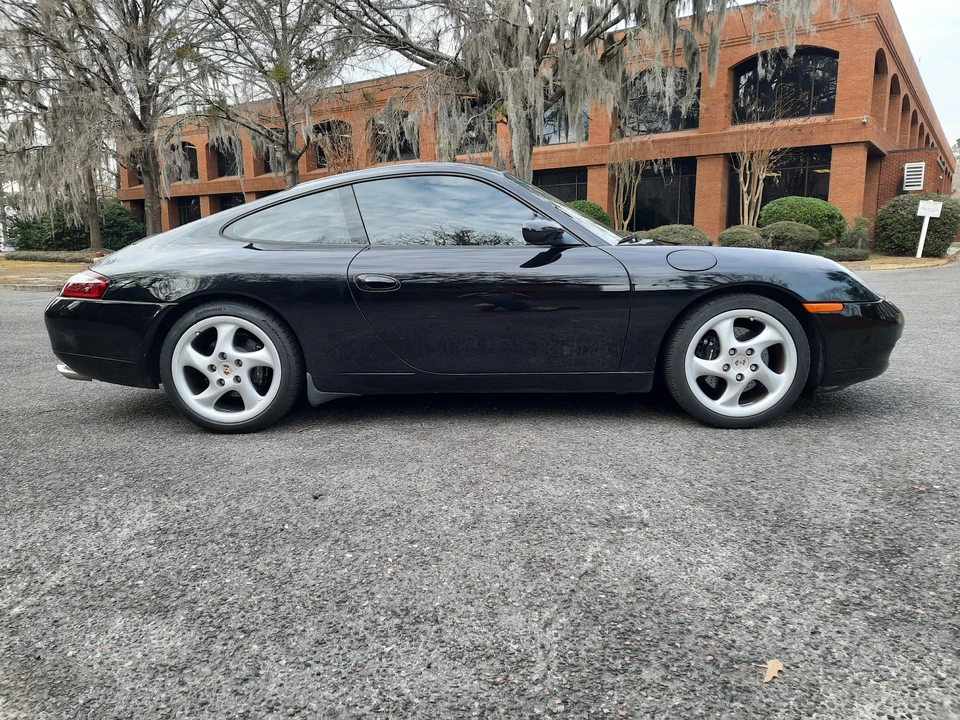 2001 Porsche 996 Carrera - Image 29 of 31
