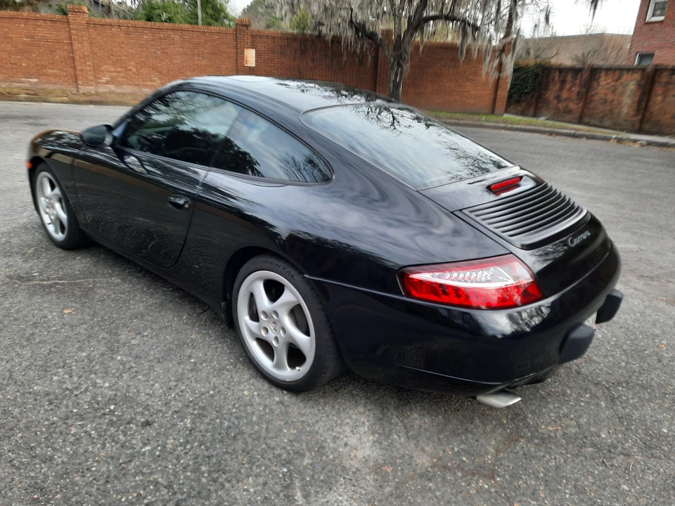 2001 Porsche 996 Carrera - Image 18 of 31