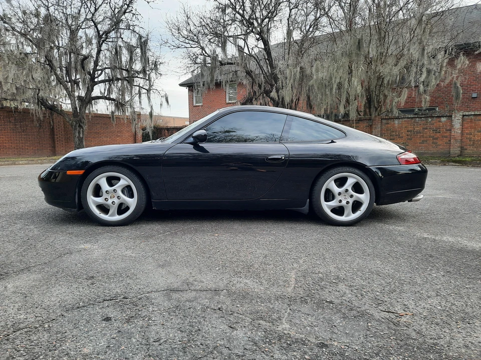 2001 Porsche 996 Carrera - Image 16 of 31