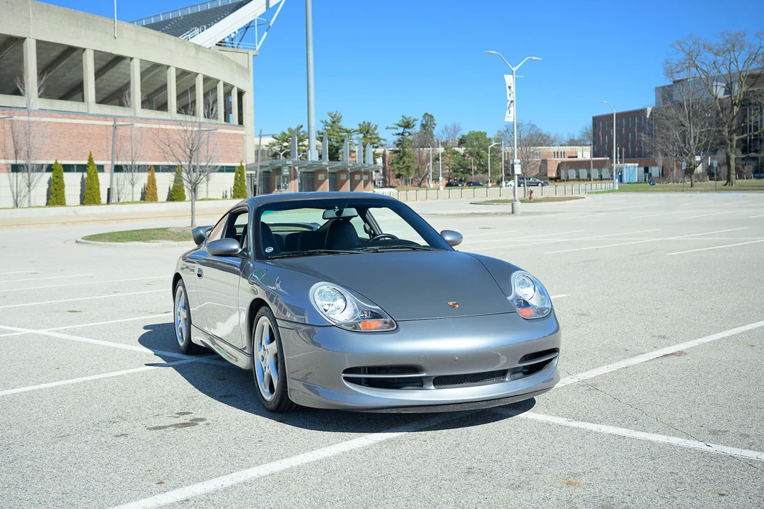 2001 Porsche 996 Carrera - Image 13 of 31