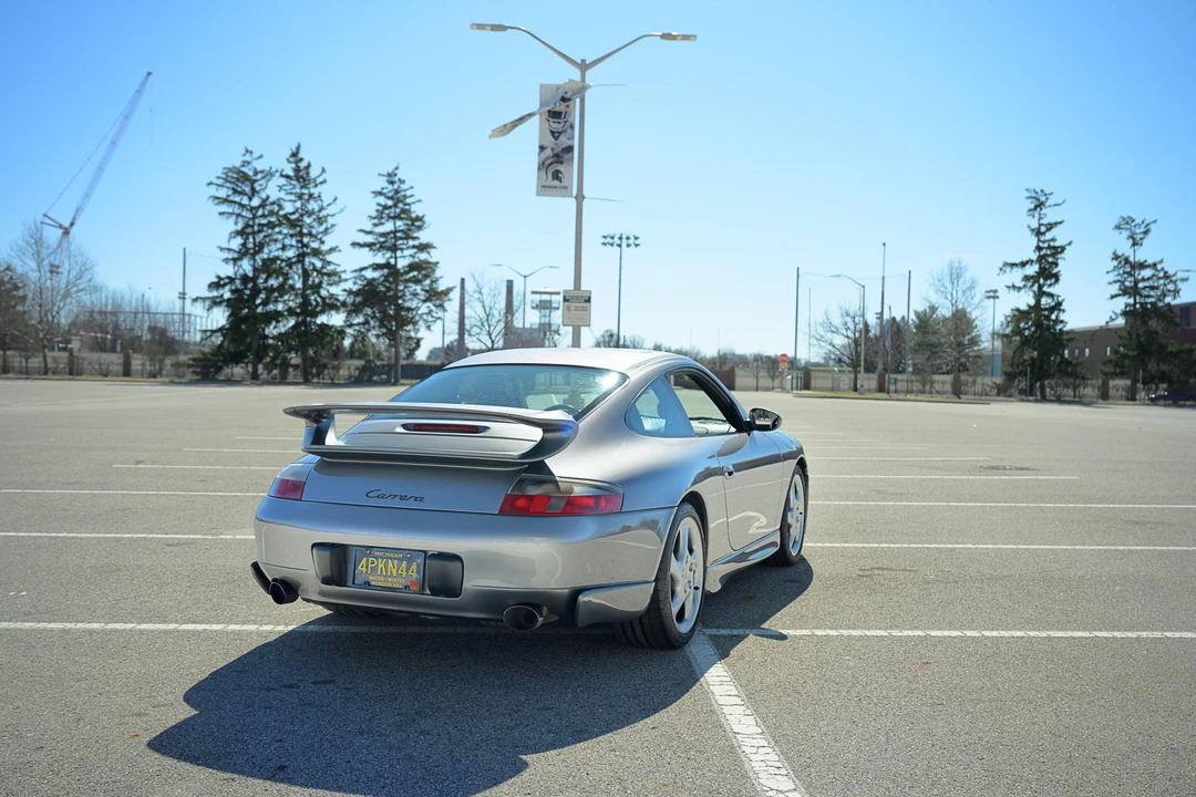 2001 Porsche 996 Carrera - Image 11 of 31