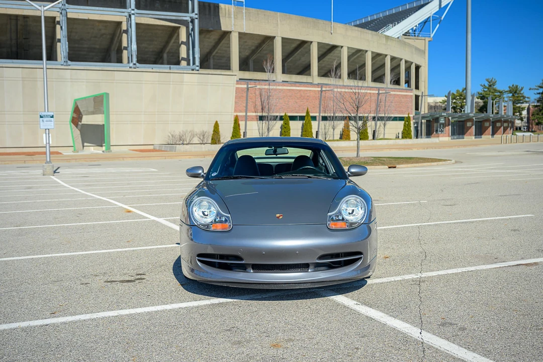 2001 Porsche 996 Carrera - Image 6 of 31