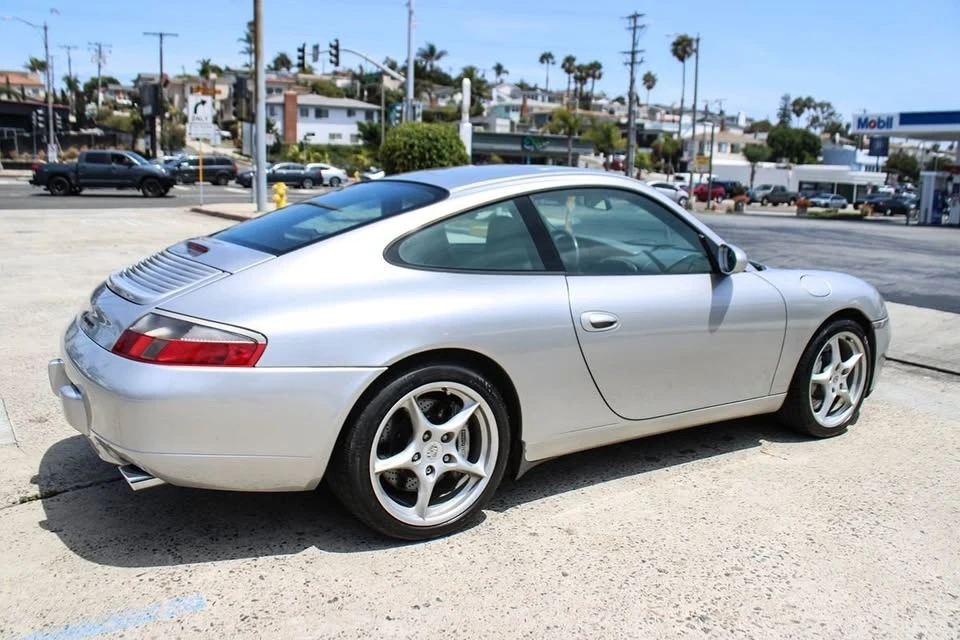 2001 Porsche 996 Carrera - Image 4 of 20