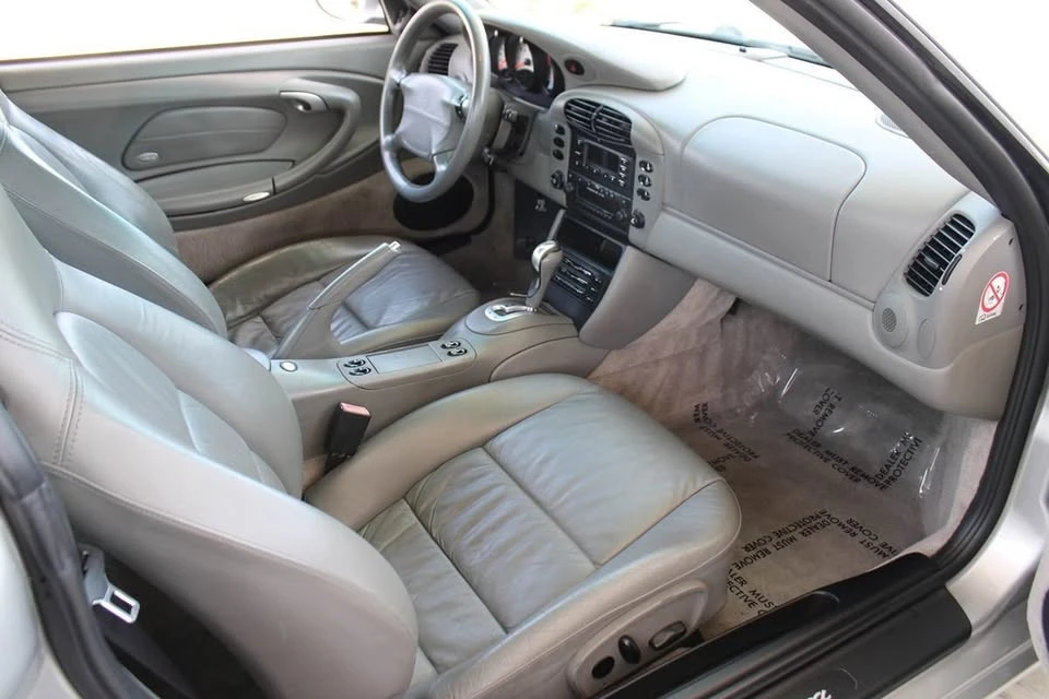 2001 Porsche 996 Carrera - Image 16 of 20