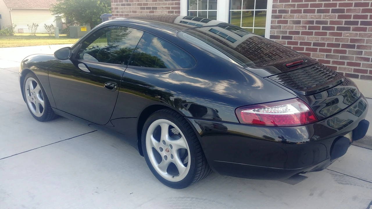 2001 Porsche 996 Carrera - Image 2 of 24