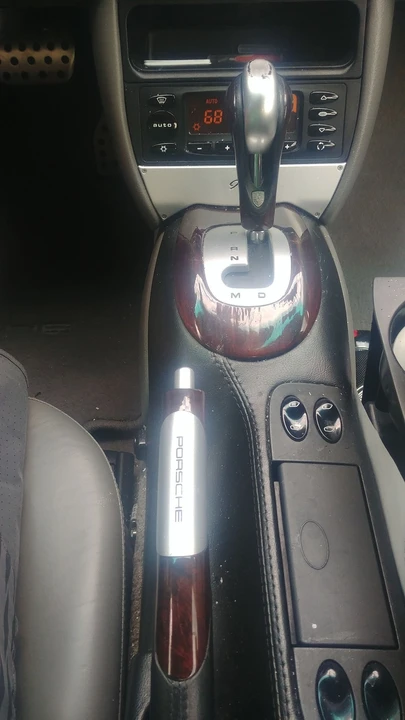 2001 Porsche 996 Carrera - Image 11 of 24