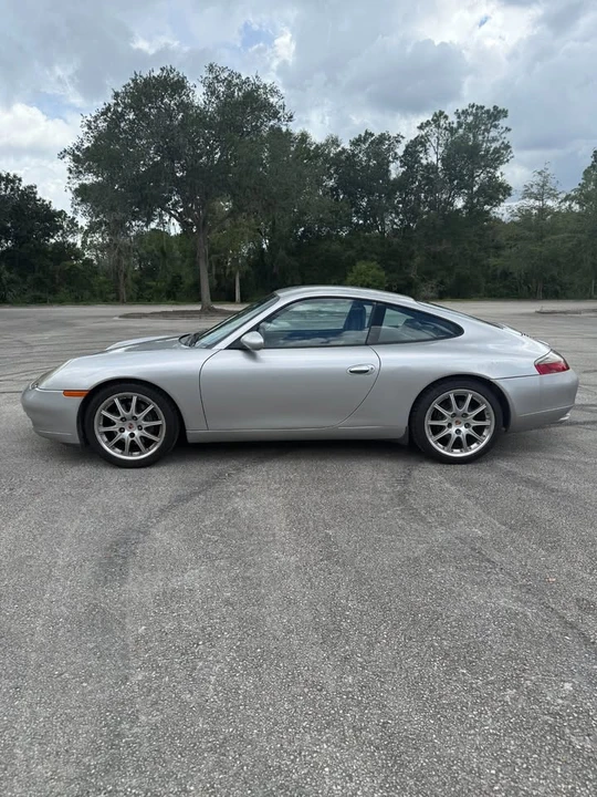 2001 Porsche 996 Carrera - Image 11 of 13