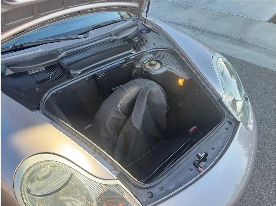 2001 Porsche 996 Carrera - Image 17 of 20