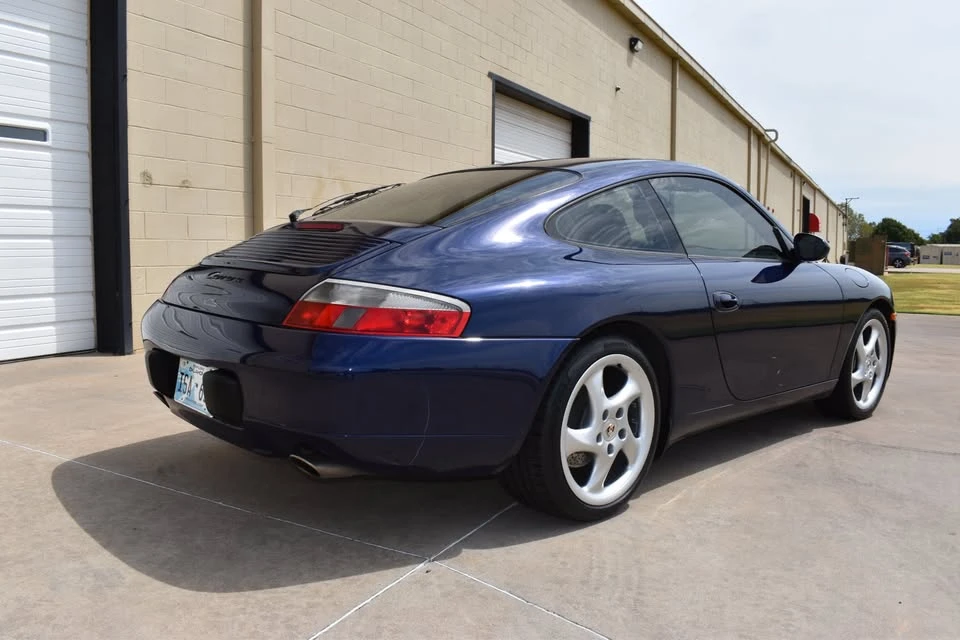 2001 Porsche 996 Carrera - Image 6 of 20