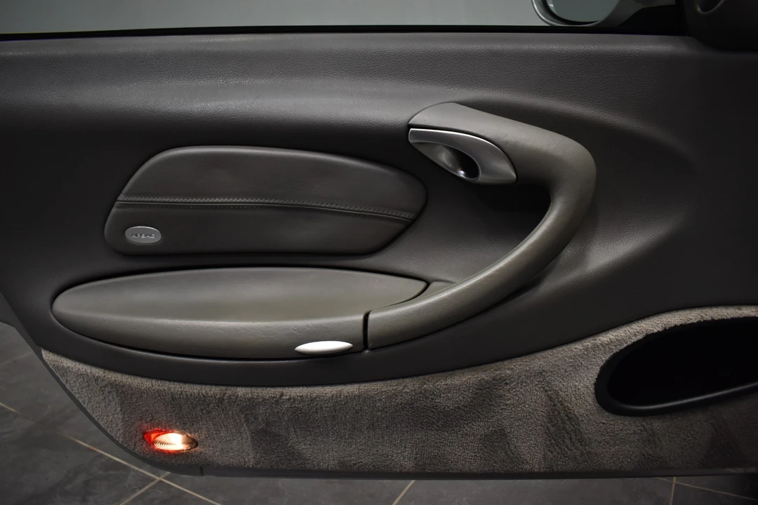 2001 Porsche 996 Carrera - Image 21 of 25
