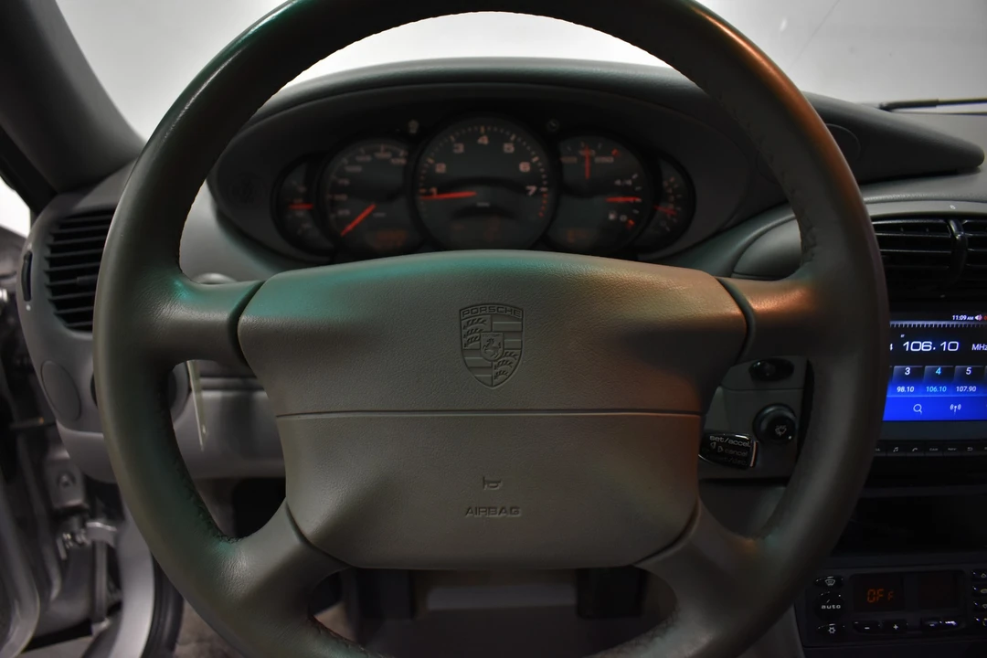 2001 Porsche 996 Carrera - Image 11 of 25