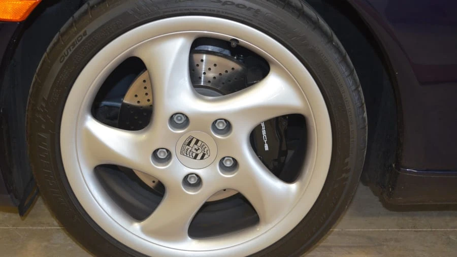 2001 Porsche 996 Carrera - Image 10 of 12
