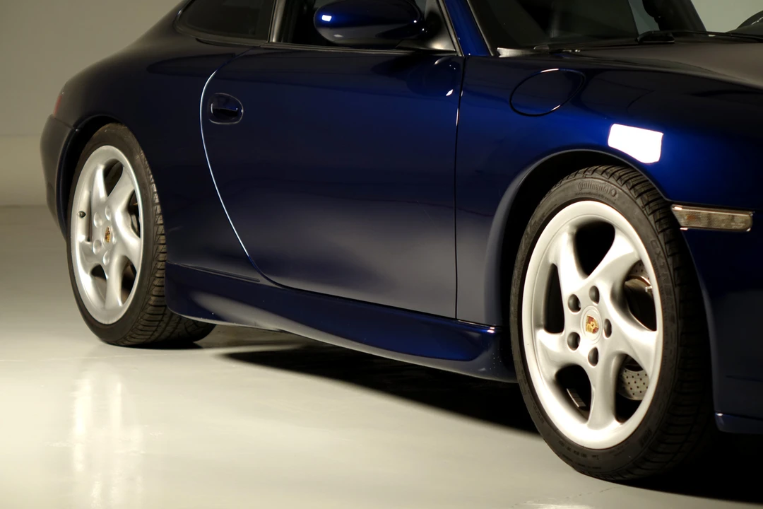 2001 Porsche 996 Carrera - Image 16 of 31