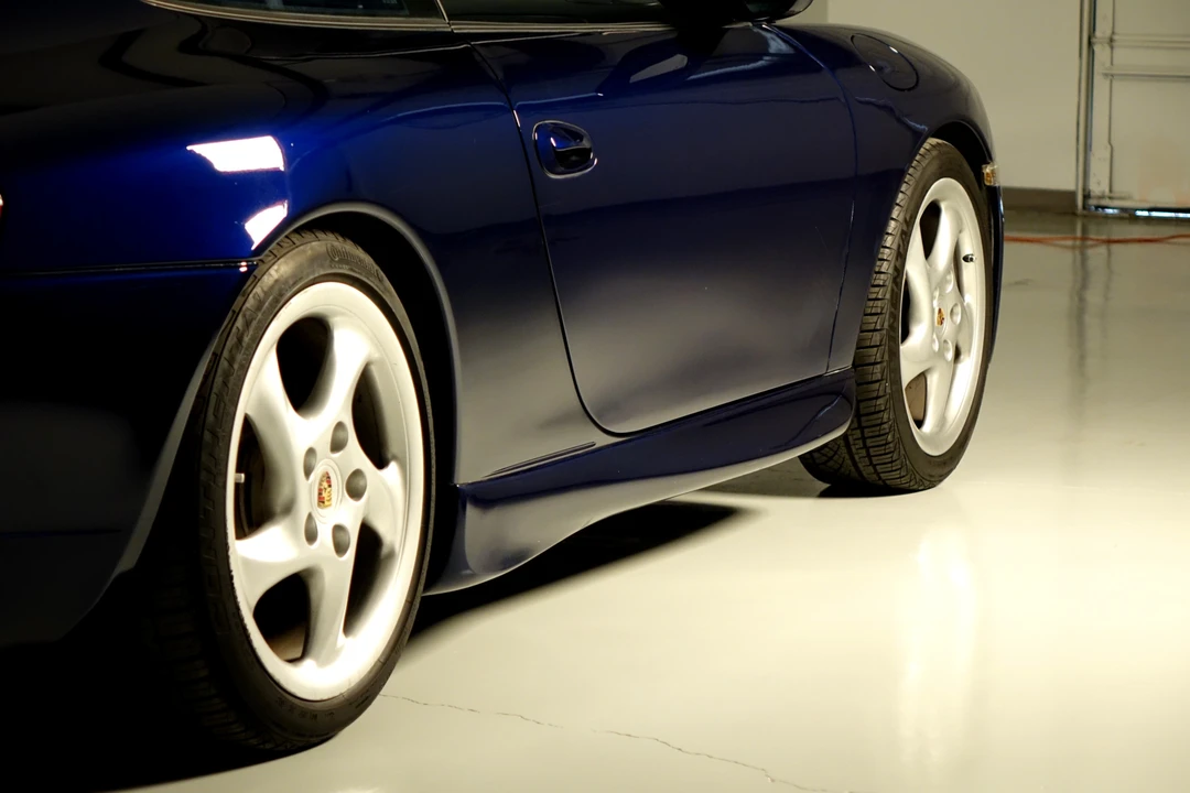 2001 Porsche 996 Carrera - Image 17 of 31