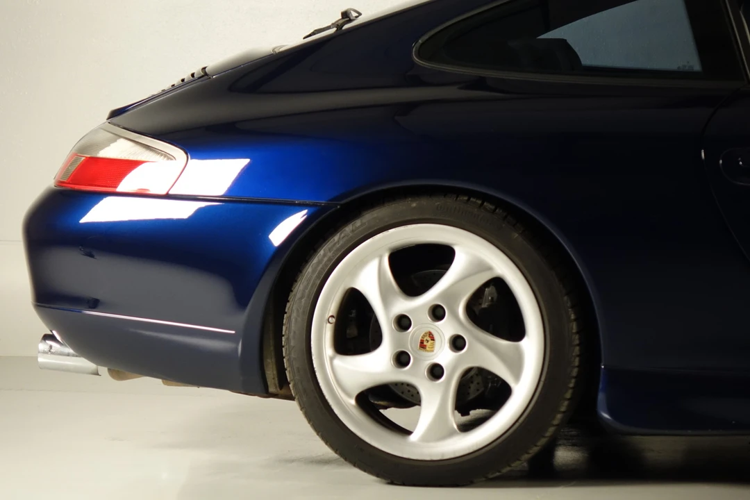2001 Porsche 996 Carrera - Image 19 of 31