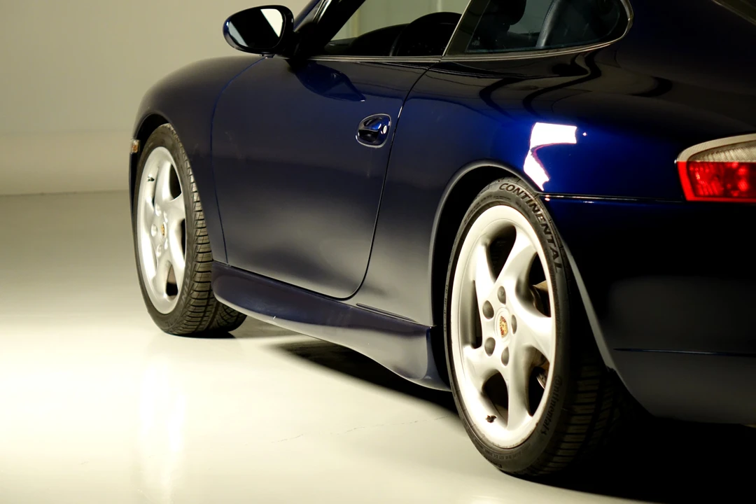 2001 Porsche 996 Carrera - Image 14 of 31