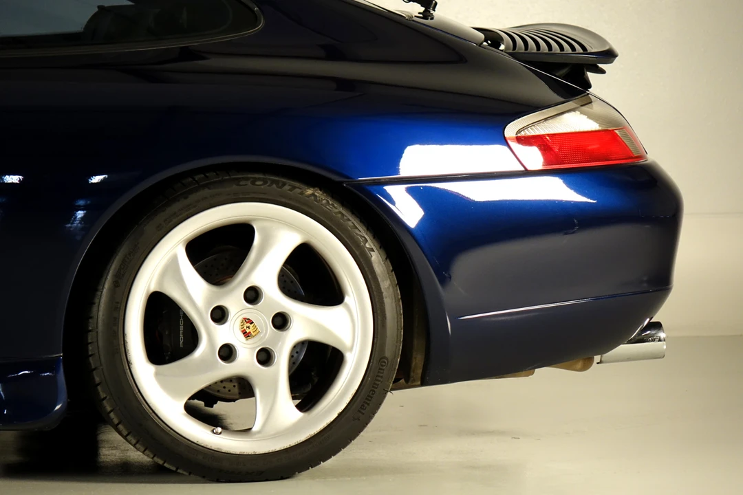 2001 Porsche 996 Carrera - Image 22 of 31